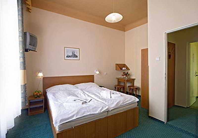 Hotel Sofia Praga Habitación foto